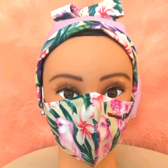 Reversible Scrub Cap and Mask - Picture 4 of 5